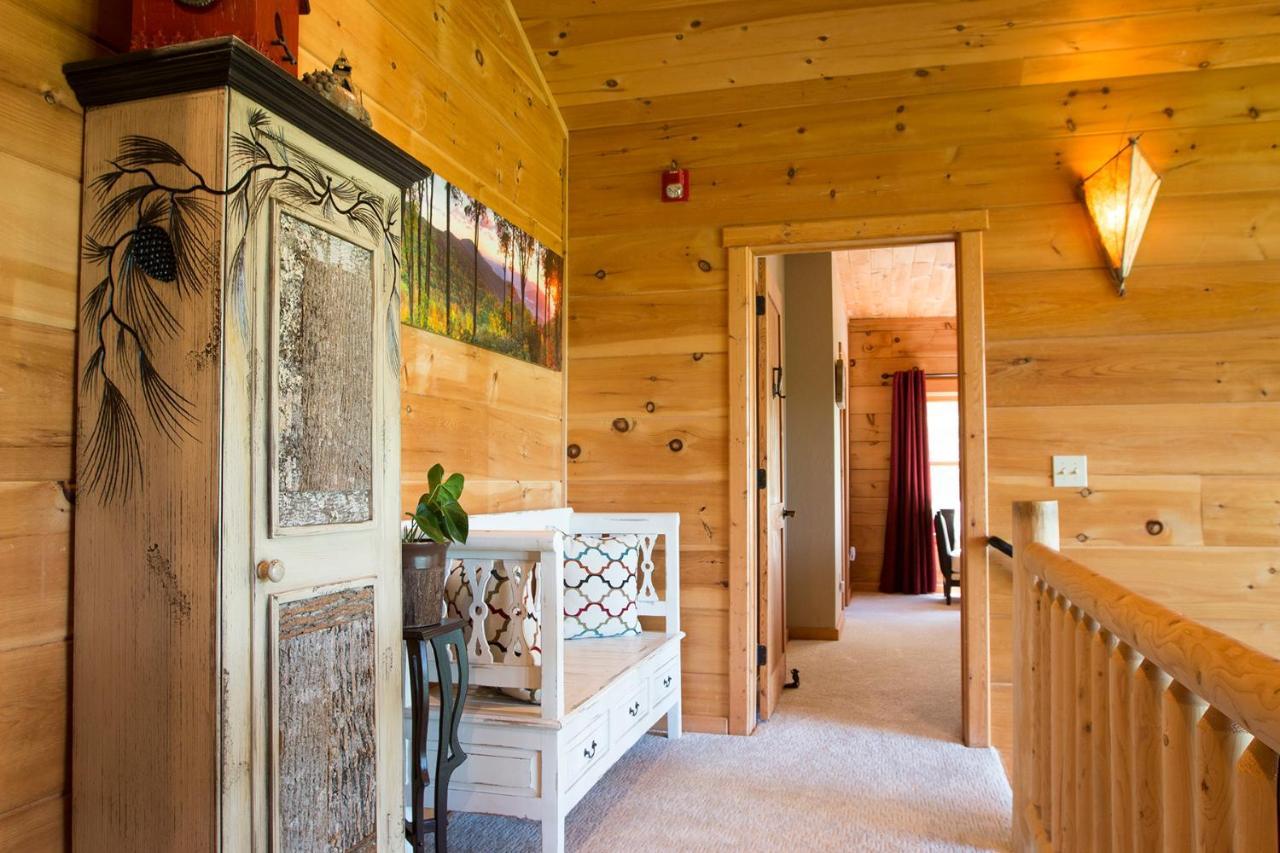 Lazy Bear Lodge Valle Crucis Екстериор снимка