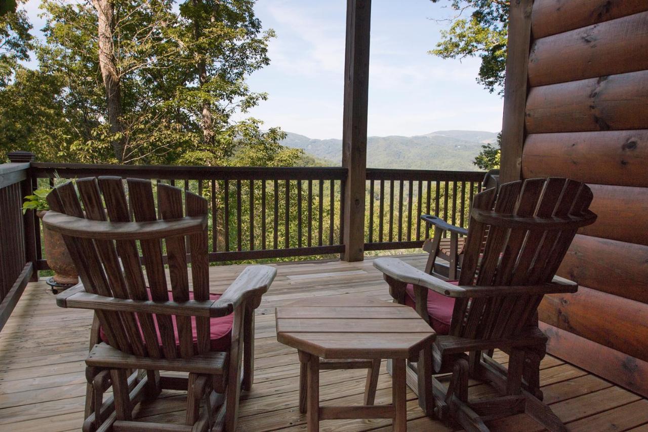 Lazy Bear Lodge Valle Crucis Екстериор снимка