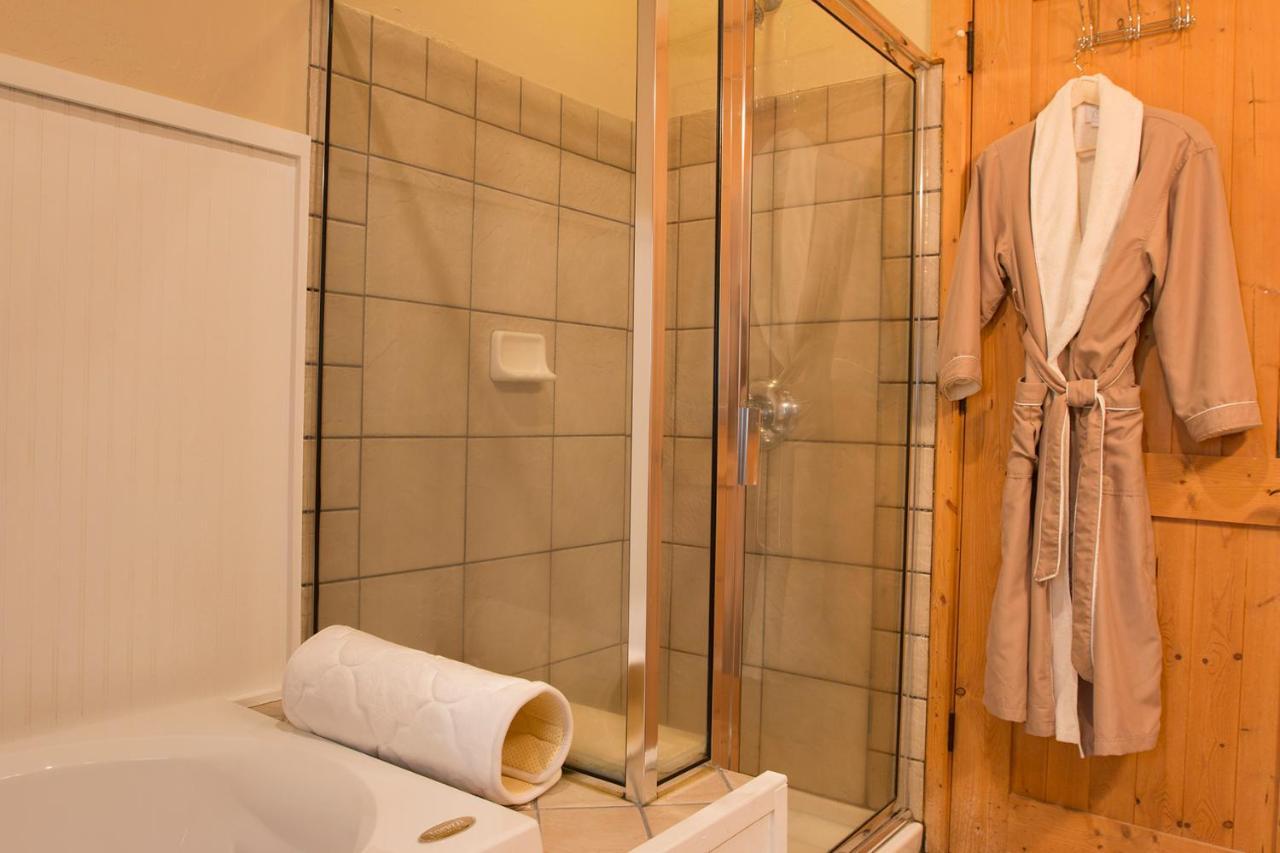 Lazy Bear Lodge Valle Crucis Екстериор снимка