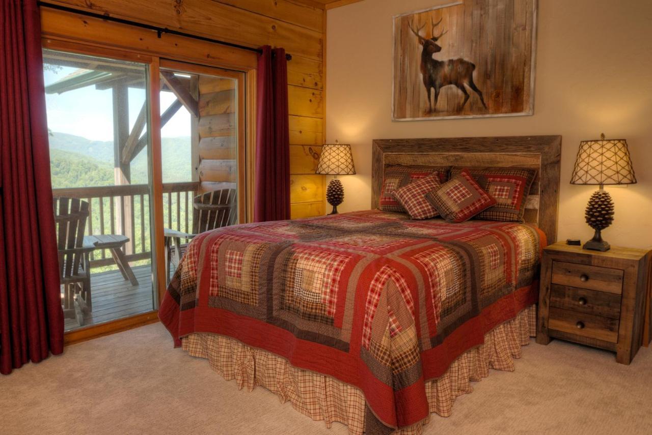 Lazy Bear Lodge Valle Crucis Екстериор снимка