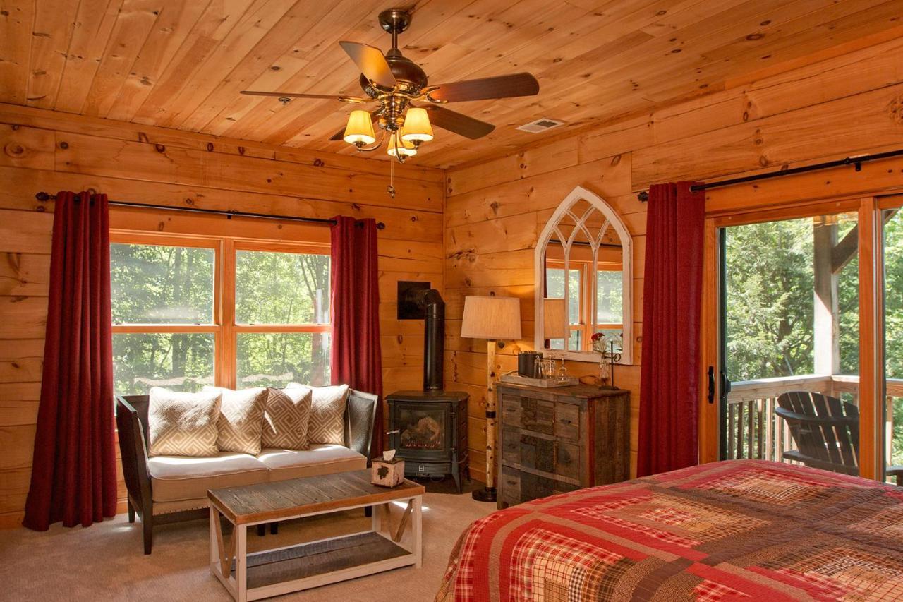 Lazy Bear Lodge Valle Crucis Екстериор снимка