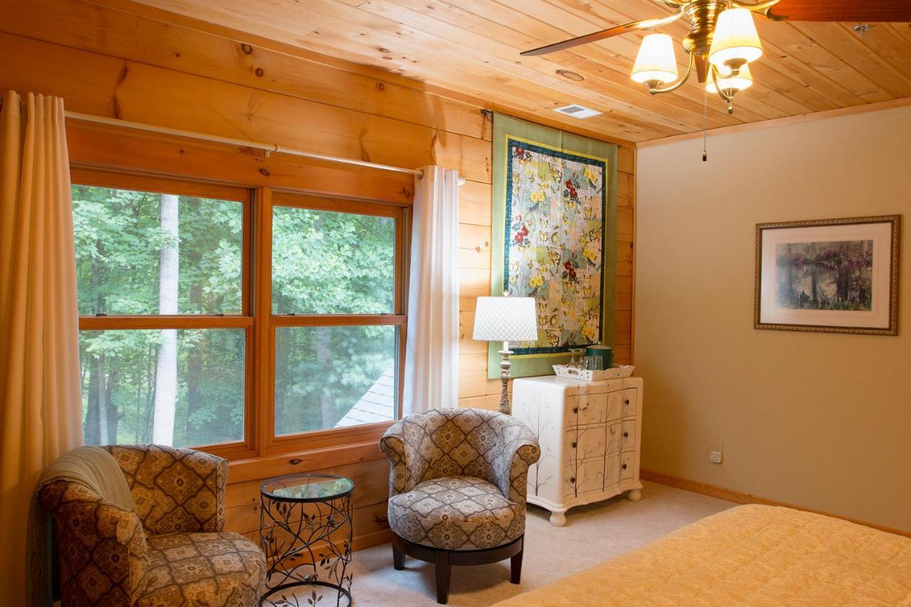 Lazy Bear Lodge Valle Crucis Екстериор снимка