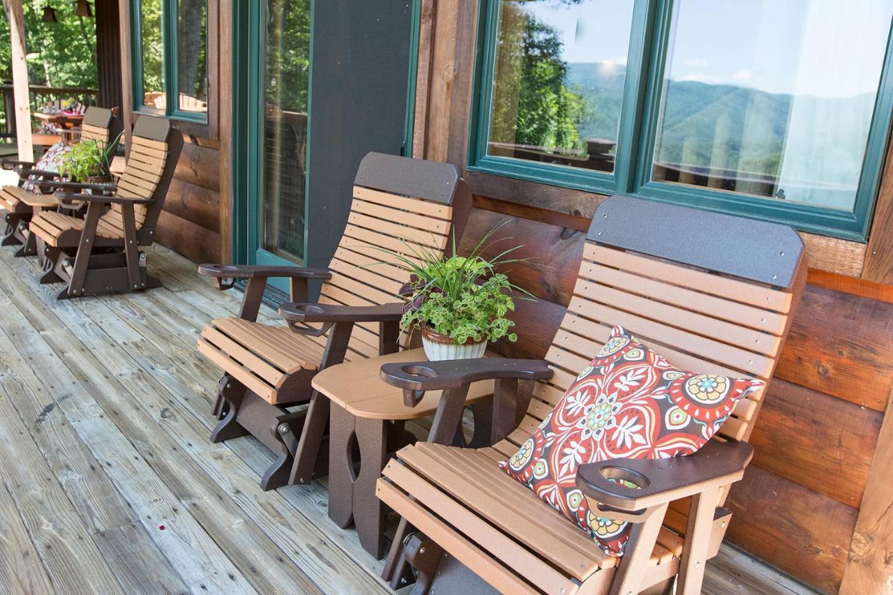 Lazy Bear Lodge Valle Crucis Екстериор снимка
