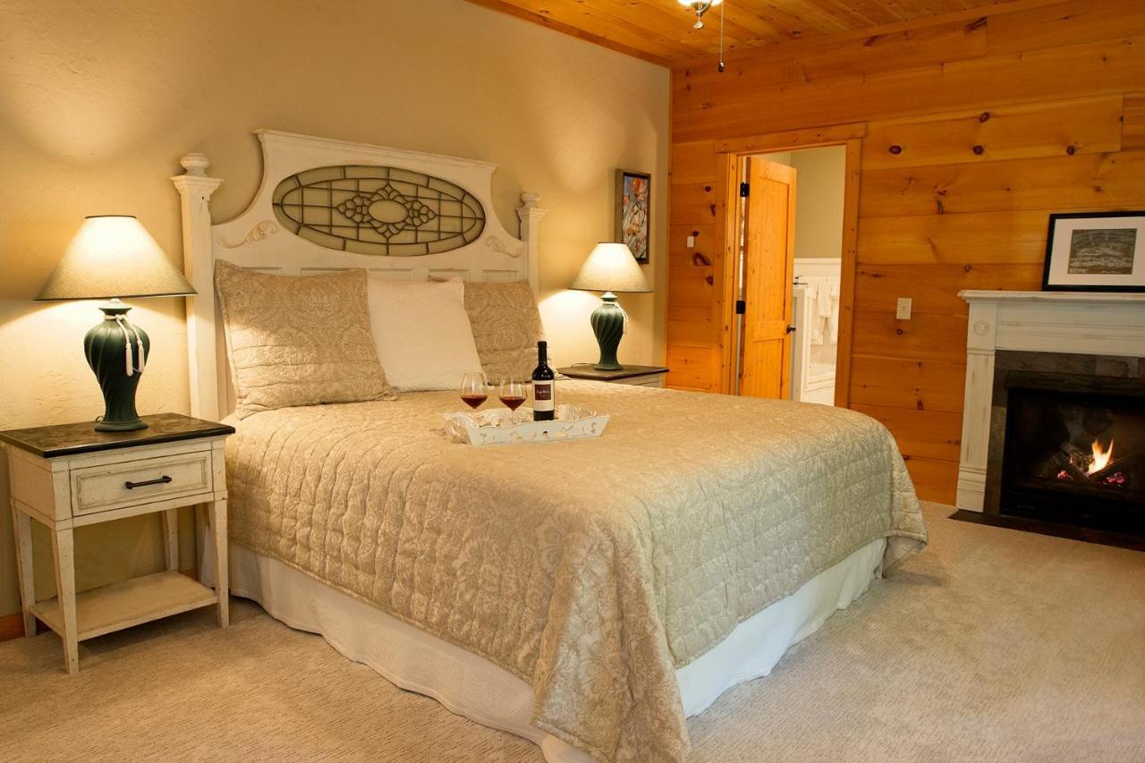 Lazy Bear Lodge Valle Crucis Екстериор снимка