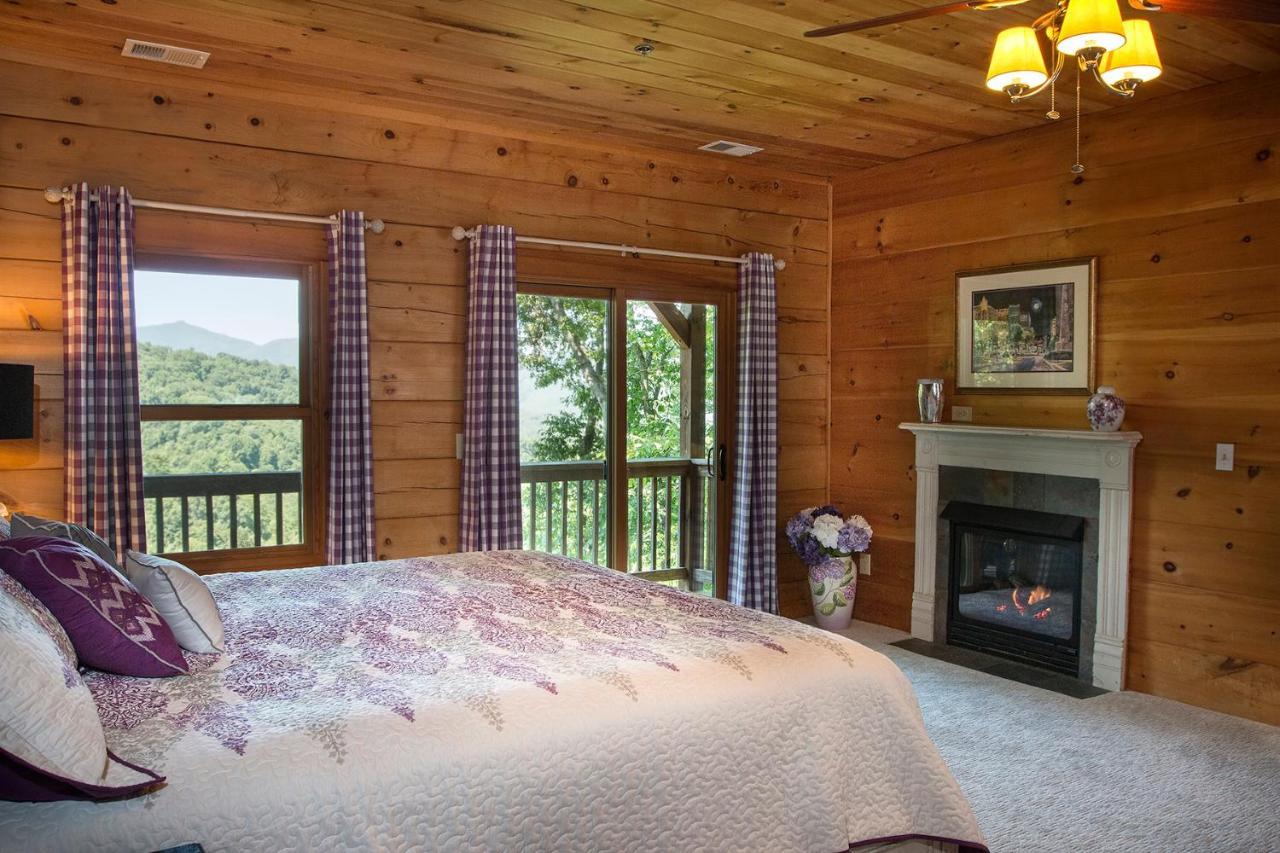 Lazy Bear Lodge Valle Crucis Екстериор снимка